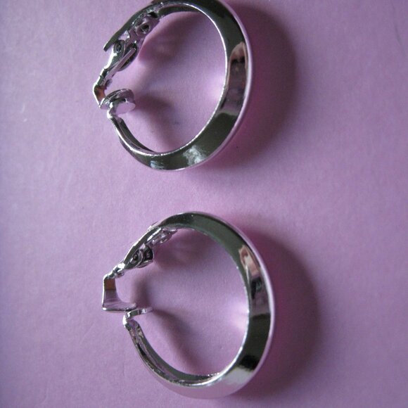 Lot of 5 Vintage Screw Back Clip On Earrings Faux Silver Torquoise Hoops - Picture 2 of 11